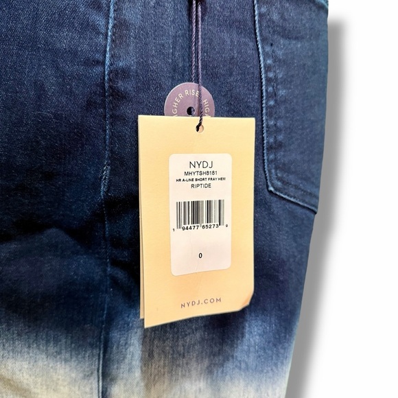 NWT NYDJ High-Rise Dip-Dyed Dark Wash Denim Shorts with Raw Hem Size 0 - Picture 13 of 13